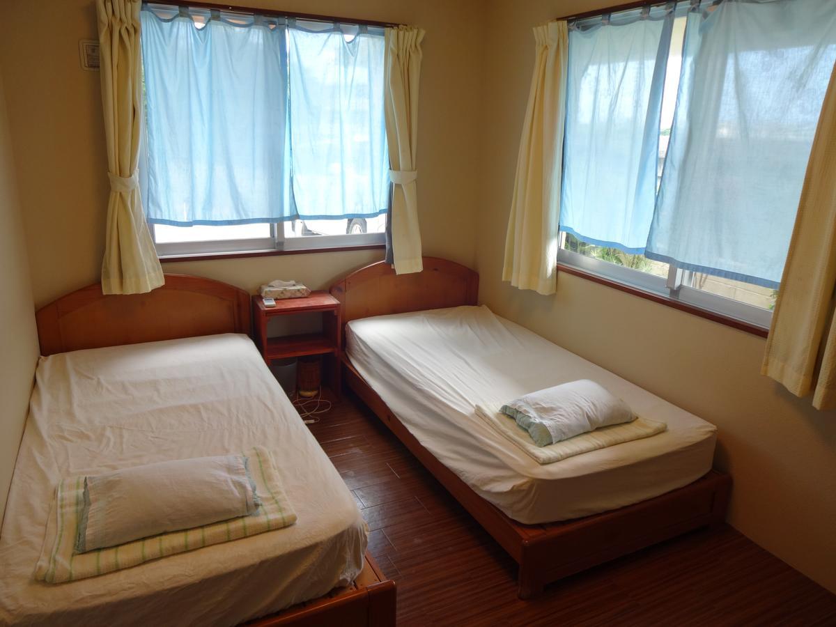 Guesthouse Hanahana Miyakojima  Ngoại thất bức ảnh